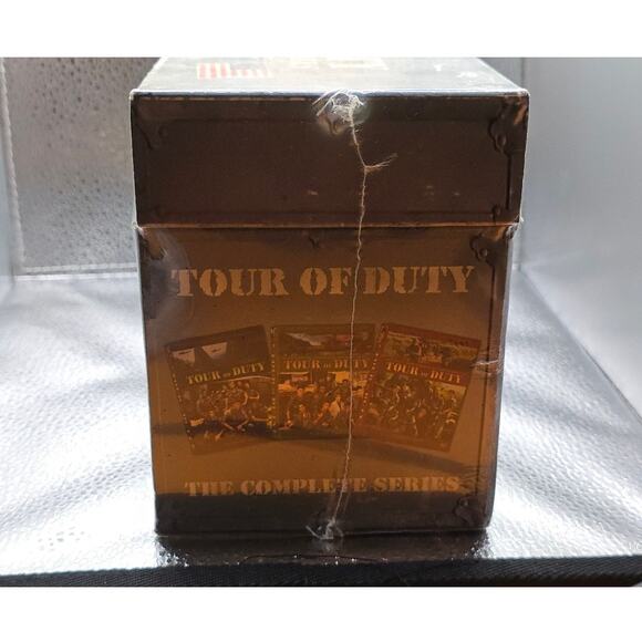 Tour of Duty The Complete Series Footlocker Trunk Box Set 11 Discs - Picture 4 of 4